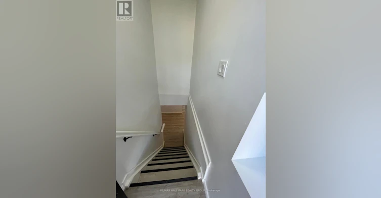 B-1387 Sault Street, Ottawa, ON, K1E 1G8 - 2
