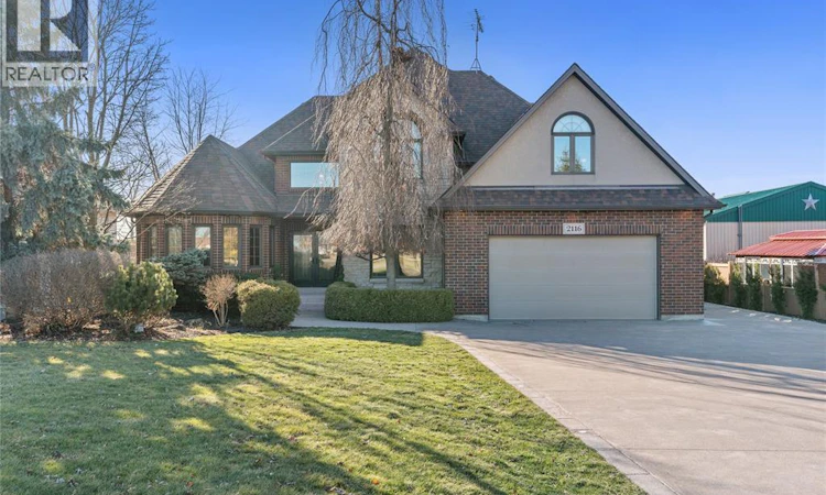 2116 Front Road