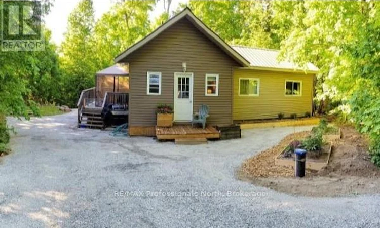 1145 Chelsea Lane