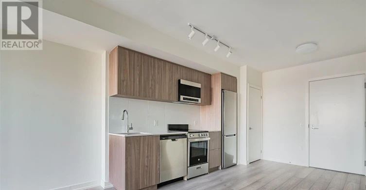 1111-223 Redpath Avenue, Toronto, ON, M4P 0E8 - 6