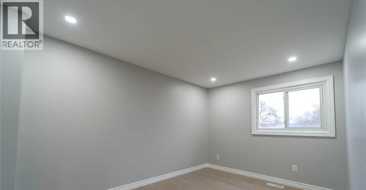 5414 Lassaline Avenue, Windsor, ON, N8T 1A8 - 14