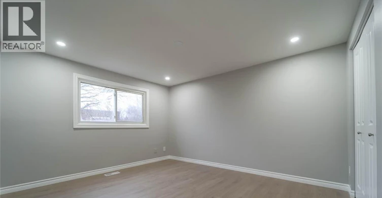5414 Lassaline Avenue, Windsor, ON, N8T 1A8 - 10