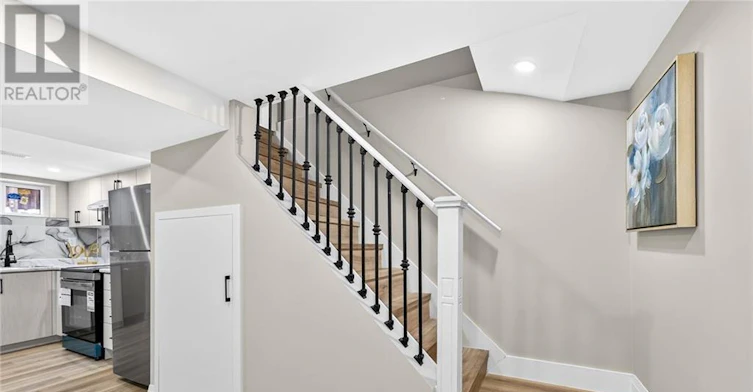 LOWER-150 Brucedale Avenue E, Hamilton, ON, L9A 1N6 - 3