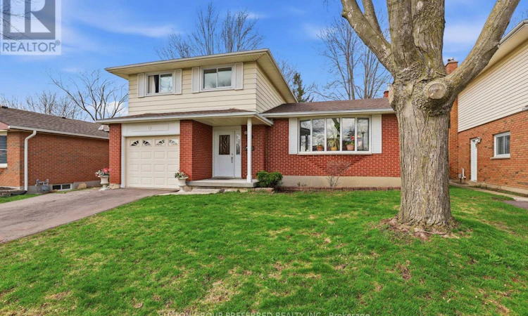 38 Alayne Crescent
