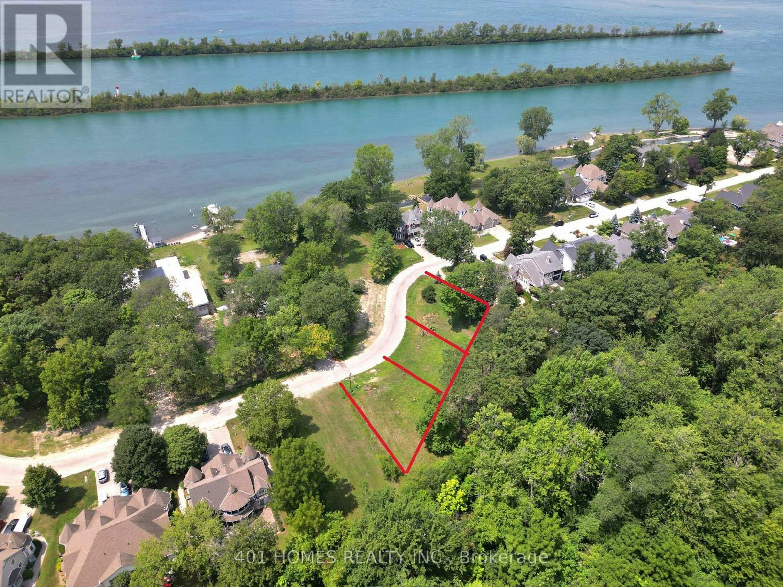 261 Crystal Bay Drive E, Amherstburg, ON, N9V 4C4