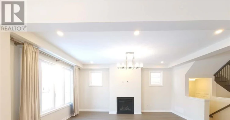 718 Brittanic Road, Ottawa, ON, K2V 0N7 - 8