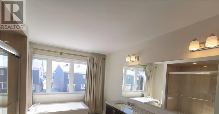 718 Brittanic Road, Ottawa, ON, K2V 0N7 - 18