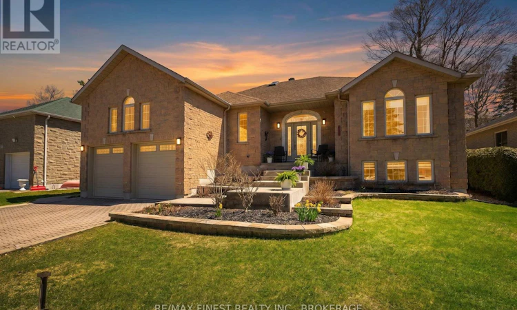 26 Kenwoods Circle