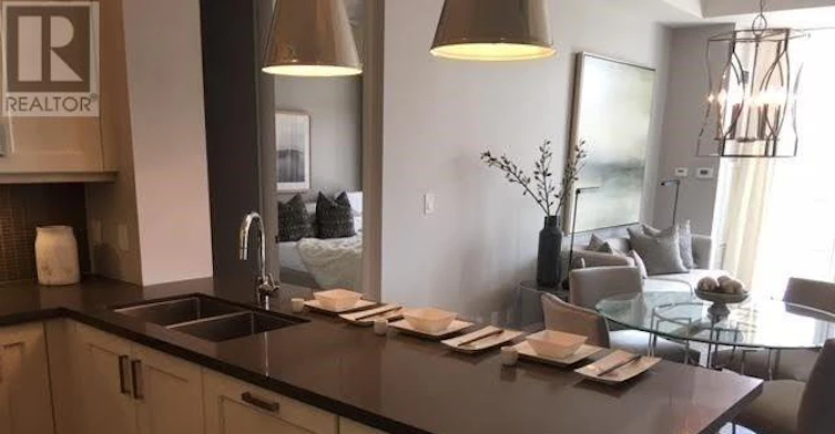 207-9 Stollery Pond Crescent, Markham, ON, L6C 0L1 - 5