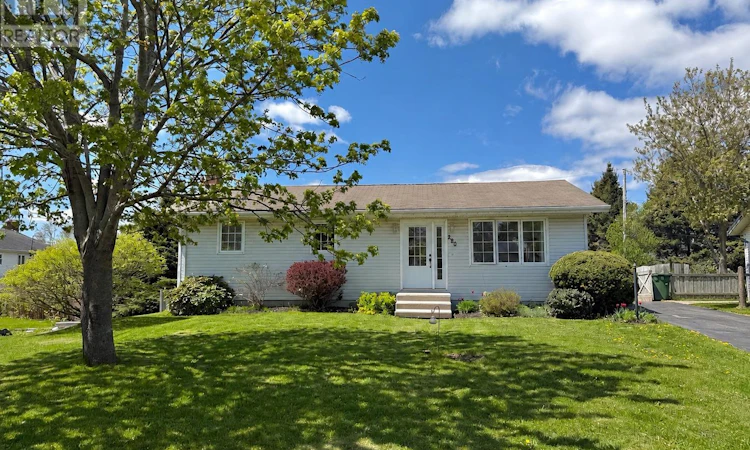 280 Westridge Crescent
