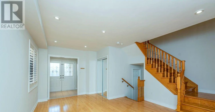130 Royal Appian Crescent, Vaughan, ON, L4K 5L7 - 2