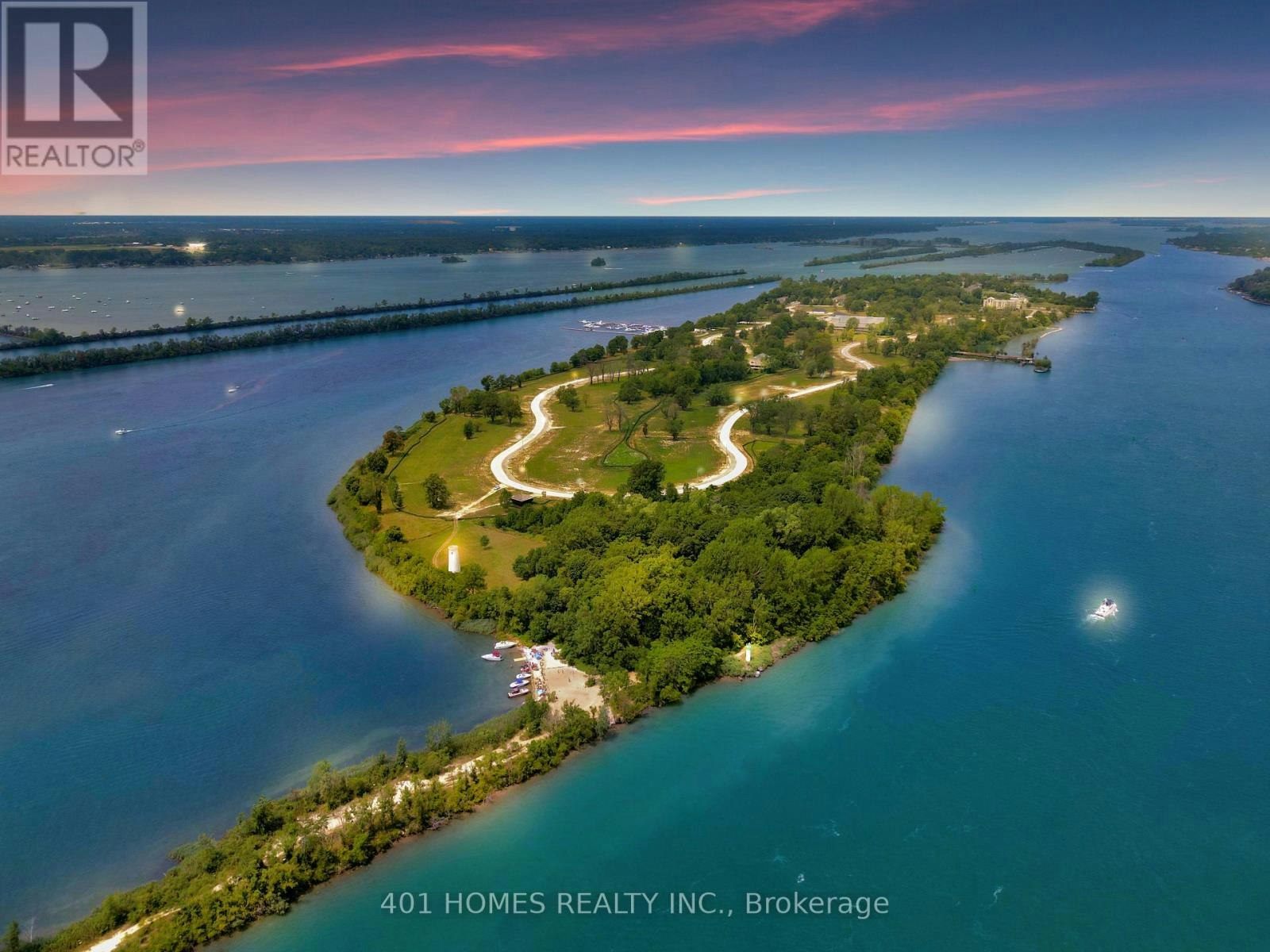 271 Crystal Bay Drive E, Amherstburg, ON, N9V 4C4