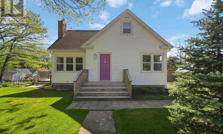 51 Hillside Avenue