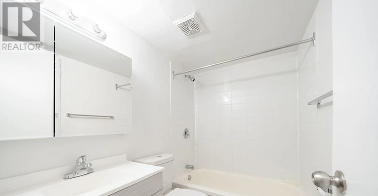 B101-2255 Weston Road, Toronto, ON, M9N 1Y5 - 7