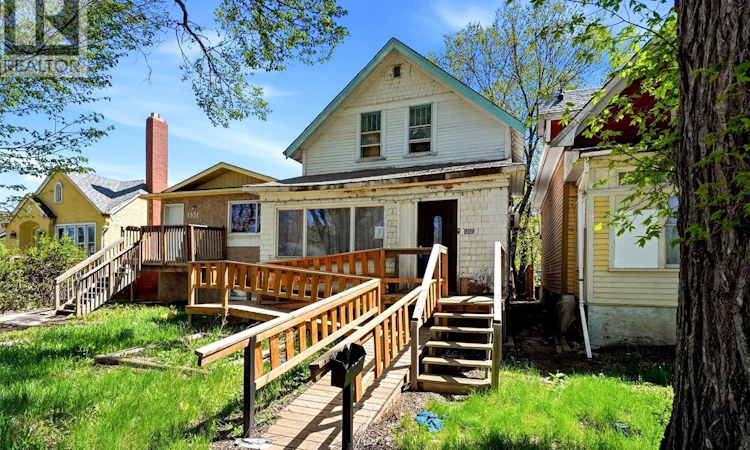 1355 Retallack Street