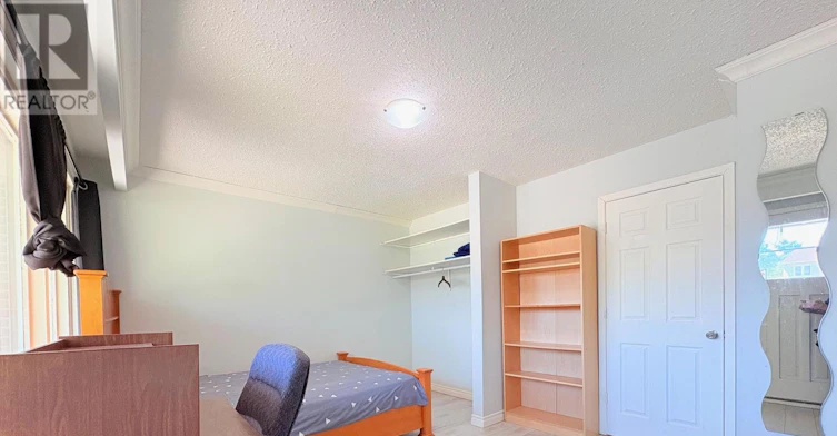 70 Micmac Crescent, Toronto, ON, M2H 2K2 - 5