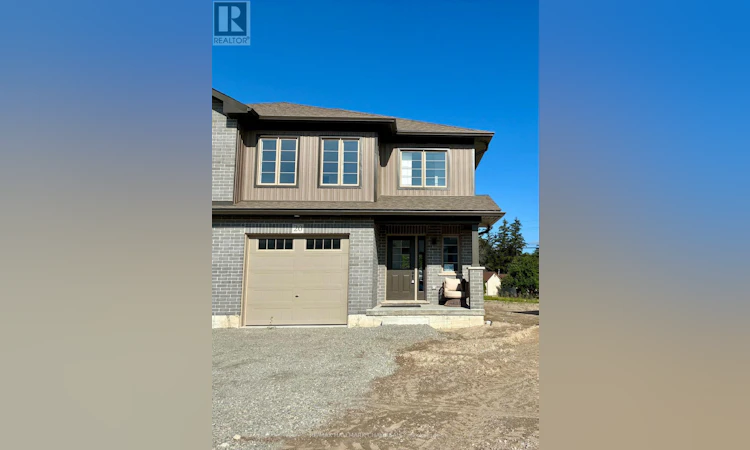 LOT 10-169 Queen Street W