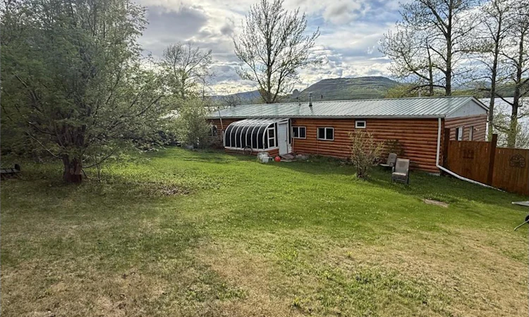 6978 S Moberly Lake Road
