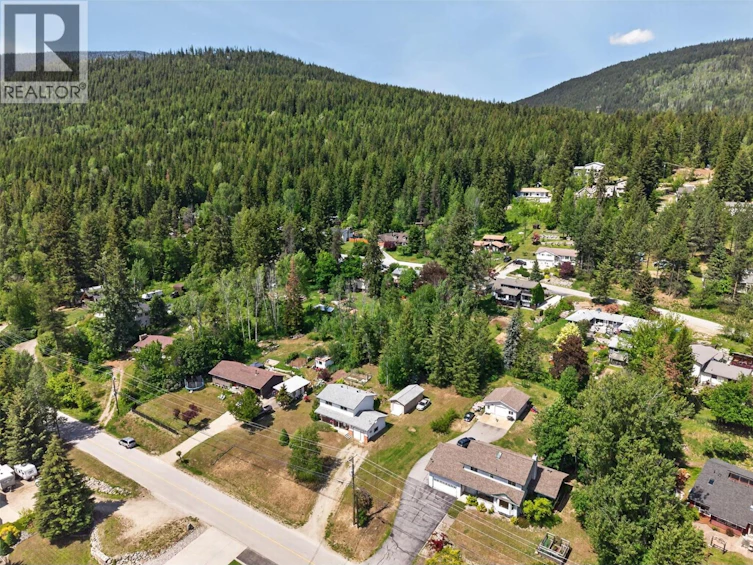 3865 Bonnington Road, Nelson, BC, V0G 2G3 - 33