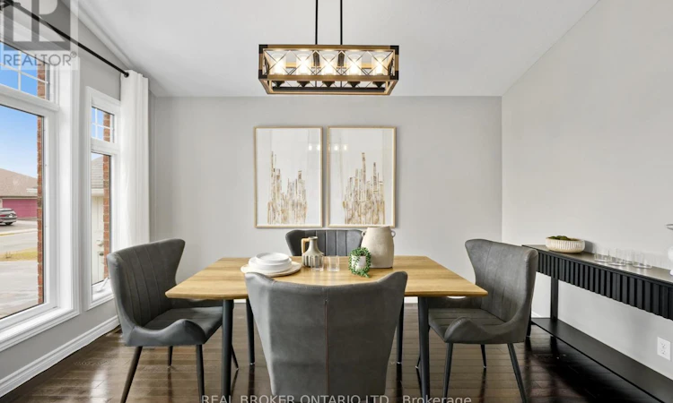 31 Fox Den Drive