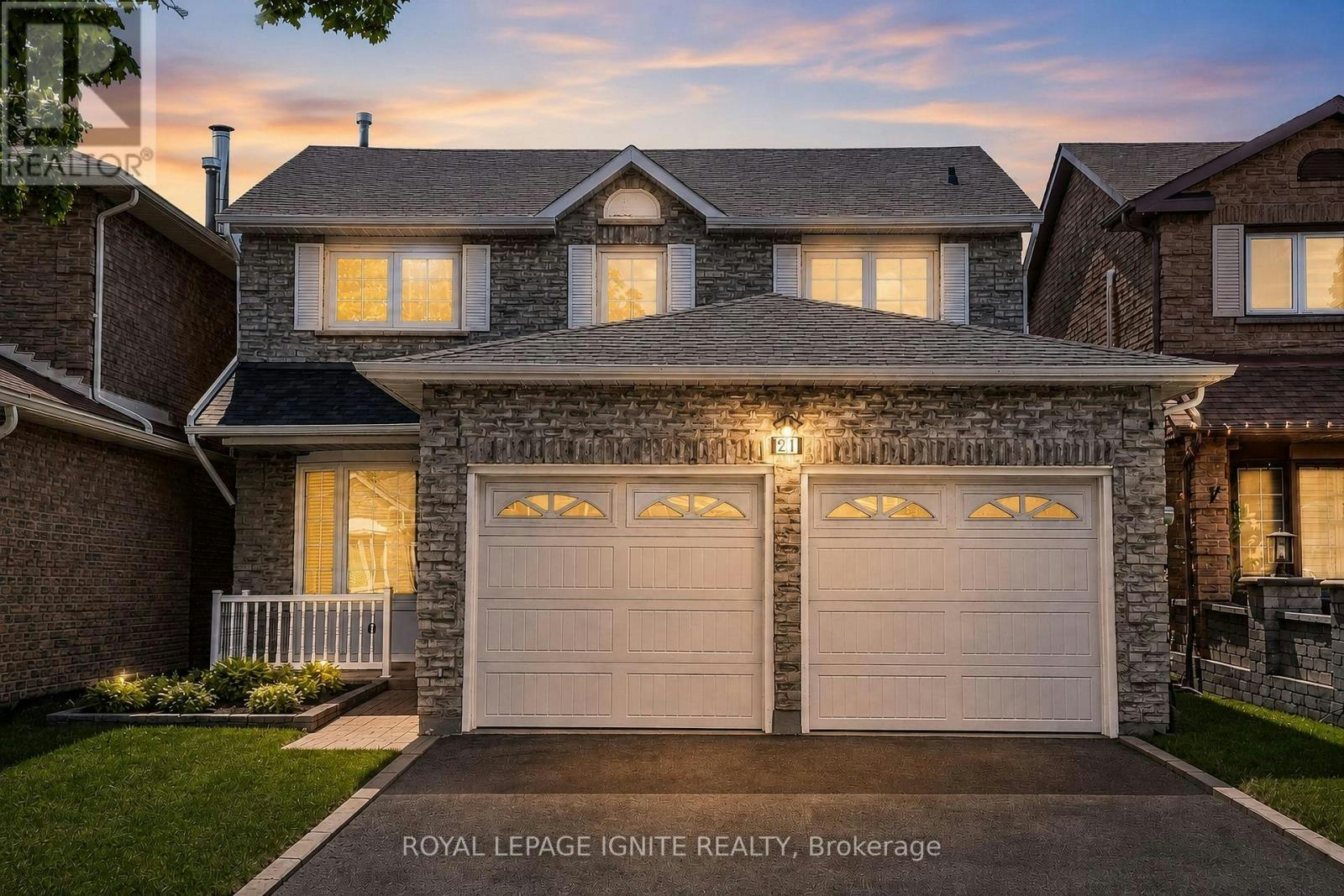 21 Halfmoon Square, Toronto, ON, M1C 3V4