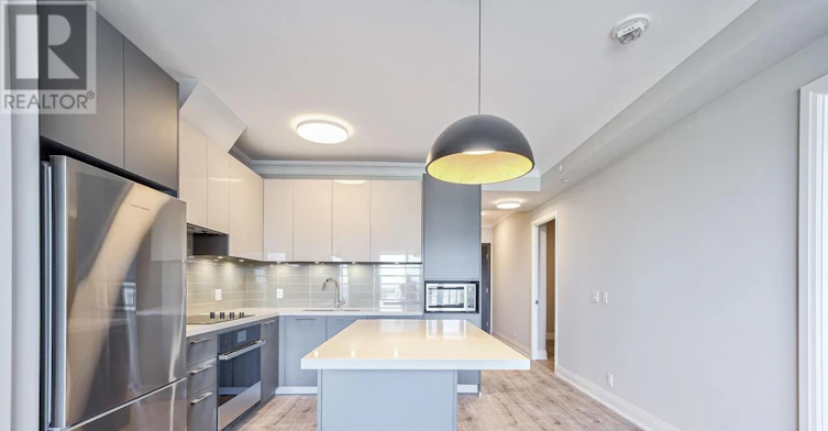 3806-18 Water Walk Drive, Markham, ON, L3R 6L5 - 4