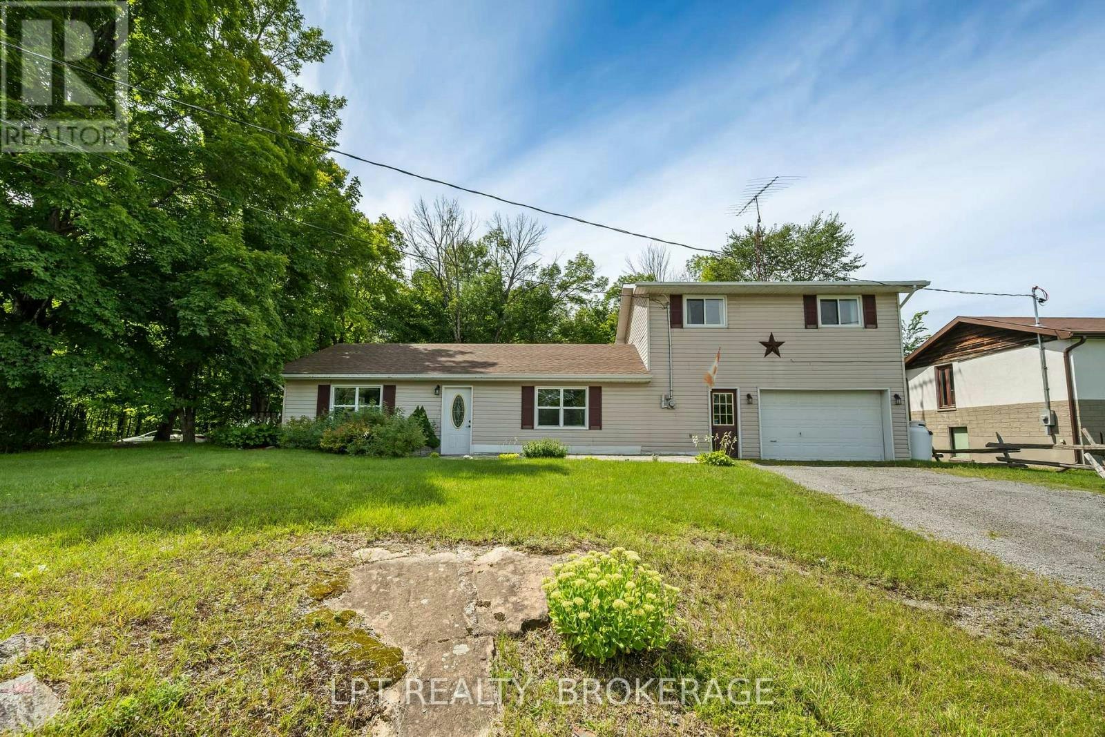 10551 38 Hwy Highway, Central Frontenac, ON, K0H 2K0