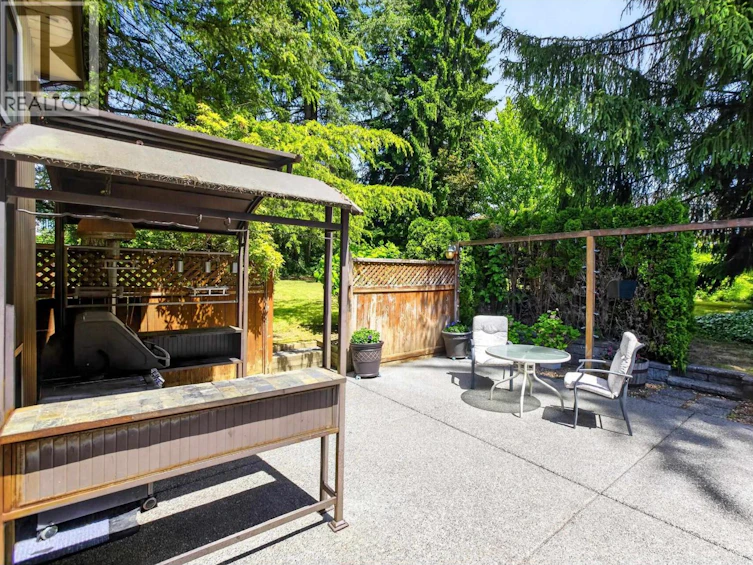 655 Macintosh Street, Coquitlam, BC, V3J 4Y4 - 20