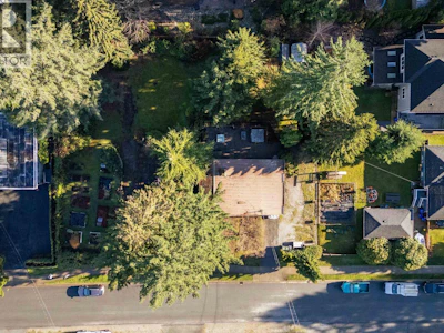 655 Macintosh Street - 3