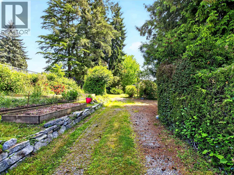655 Macintosh Street, Coquitlam, BC, V3J 4Y4 - 30