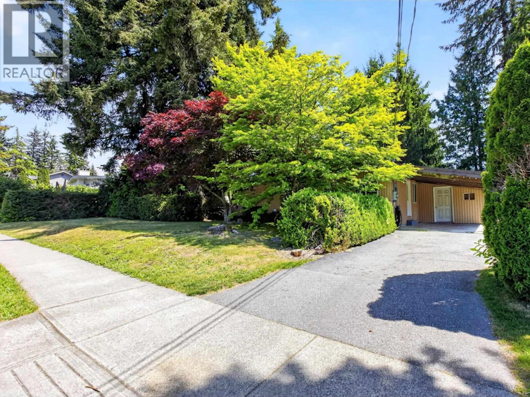 655 Macintosh Street, Coquitlam, BC, V3J 4Y4