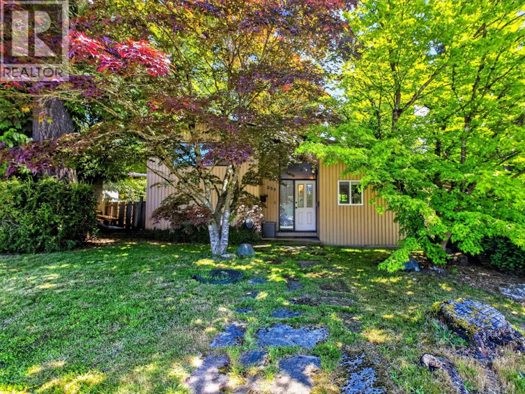 655 Macintosh Street, Coquitlam, BC, V3J 4Y4 - 4