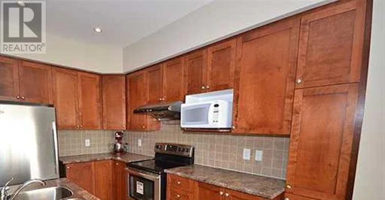 608 Remnor Avenue, Ottawa, ON, K2T 0A6 - 8