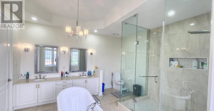 MAIN-12 Royal West Drive, Brampton, ON, L6X 2X3 - 35