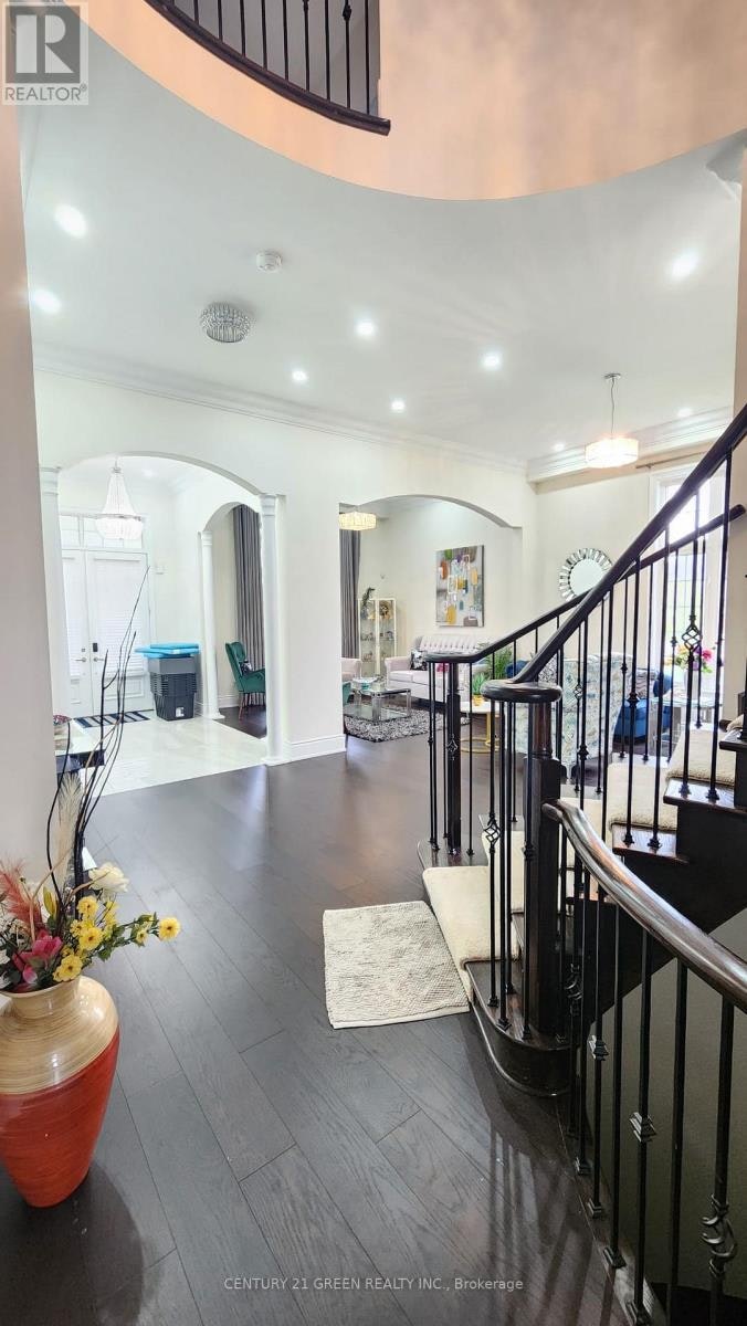 MAIN-12 Royal West Drive, Brampton, ON, L6X 2X3 - 19