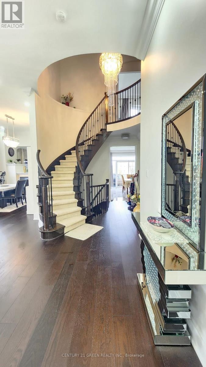 MAIN-12 Royal West Drive, Brampton, ON, L6X 2X3 - 5