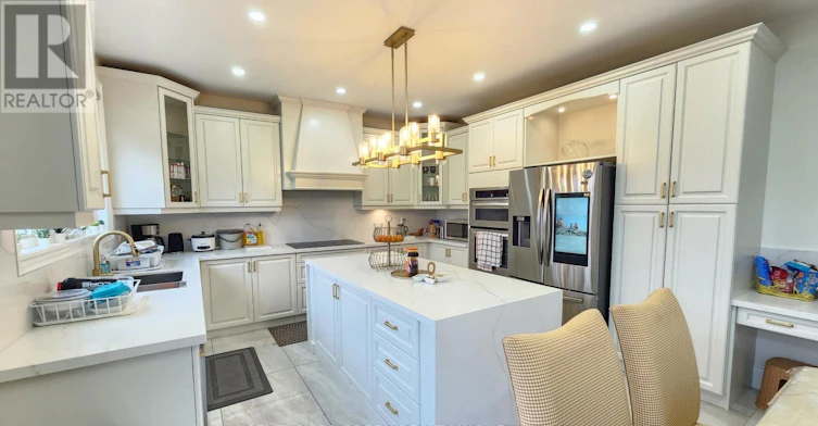 MAIN-12 Royal West Drive, Brampton, ON, L6X 2X3 - 14