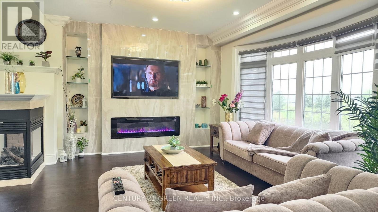 MAIN-12 Royal West Drive, Brampton, ON, L6X 2X3 - 12