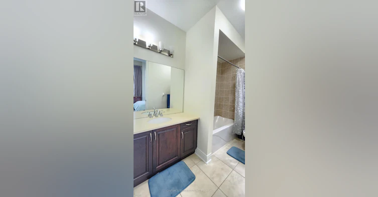 MAIN-12 Royal West Drive, Brampton, ON, L6X 2X3 - 26