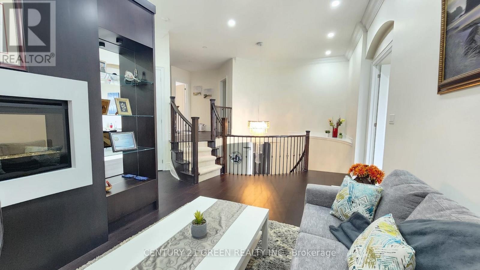MAIN-12 Royal West Drive, Brampton, ON, L6X 2X3 - 27