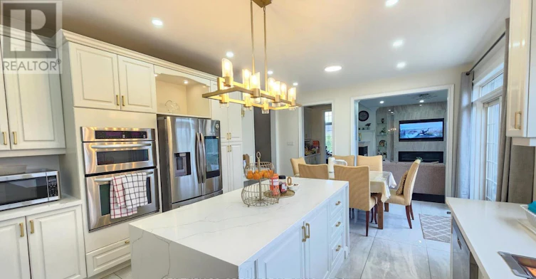 MAIN-12 Royal West Drive, Brampton, ON, L6X 2X3 - 15