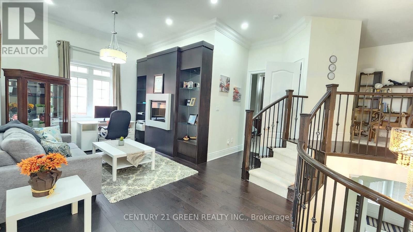MAIN-12 Royal West Drive, Brampton, ON, L6X 2X3 - 30