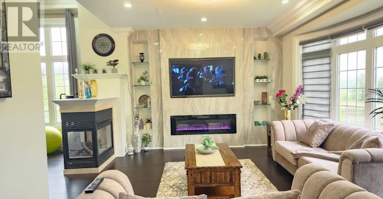 MAIN-12 Royal West Drive, Brampton, ON, L6X 2X3 - 11