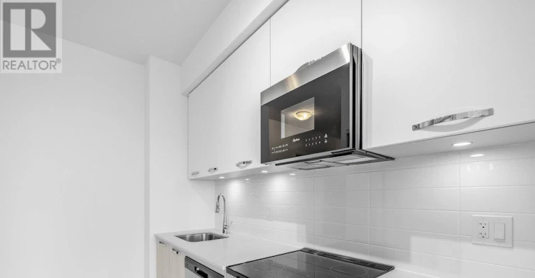 2104-75 James Street, Hamilton, ON, L8P 2Y9 - 3