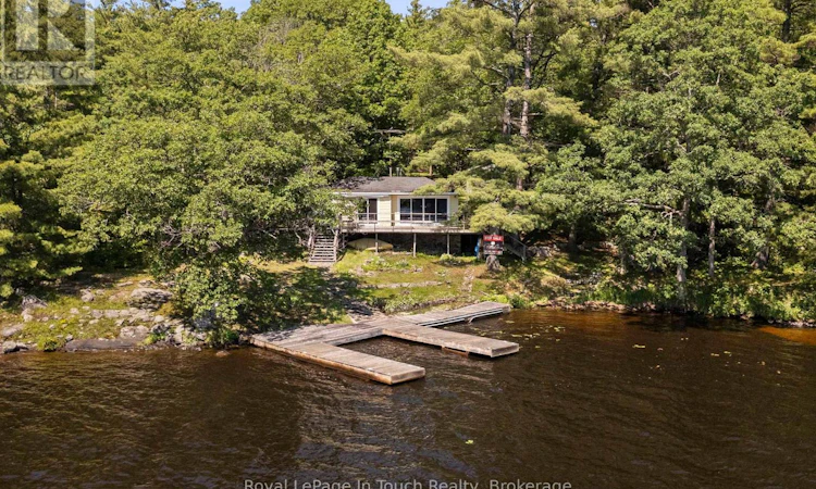 2910 Maclean Lake Shore Road NORTH