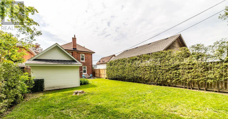 1-98 Elgin Street E, Oshawa, ON, L1G 1T3 - 23