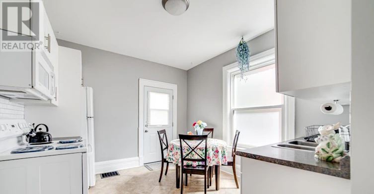 1-98 Elgin Street E, Oshawa, ON, L1G 1T3 - 11