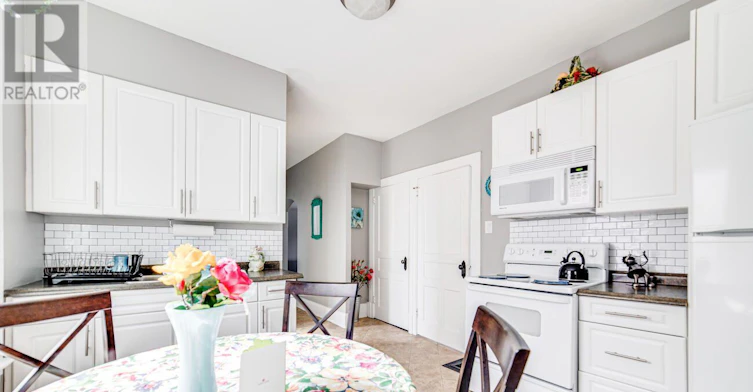 1-98 Elgin Street E, Oshawa, ON, L1G 1T3 - 10