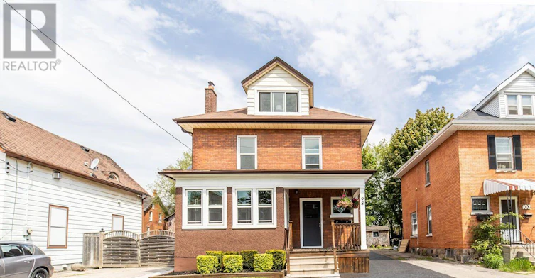 1-98 Elgin Street E, Oshawa, ON, L1G 1T3 - 2