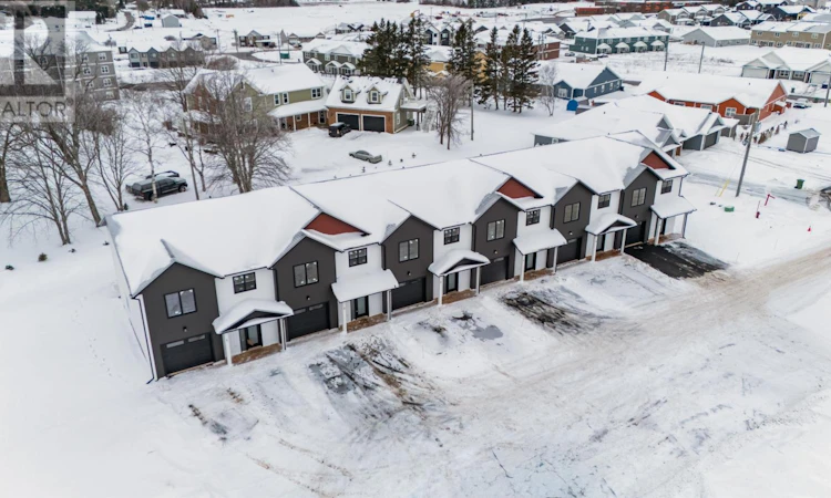 7 Anne Avenue